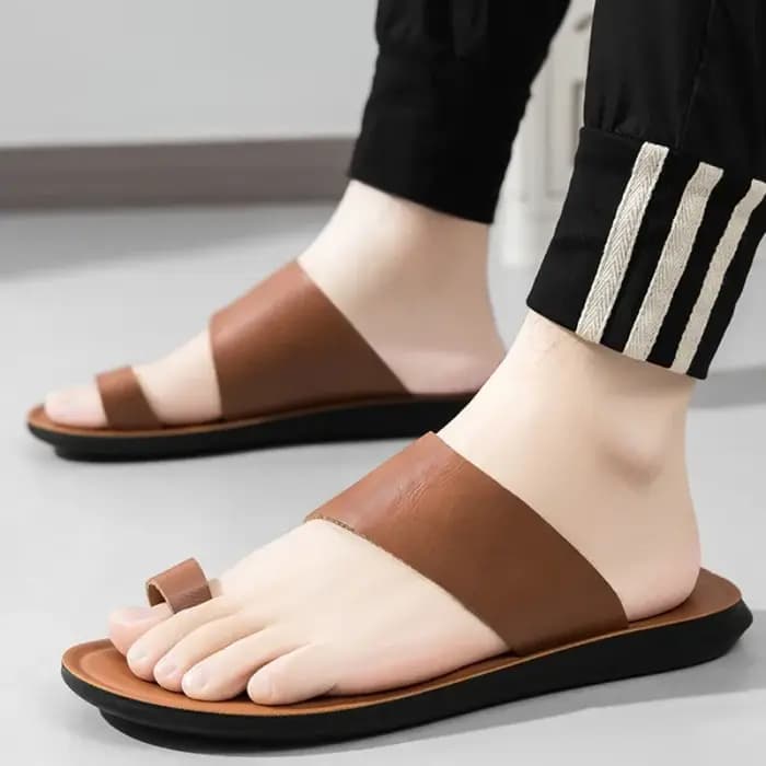 Pantoufles pour hommes 2025 été nouveau pantoufle en cuir décontractée confortable antidérapant