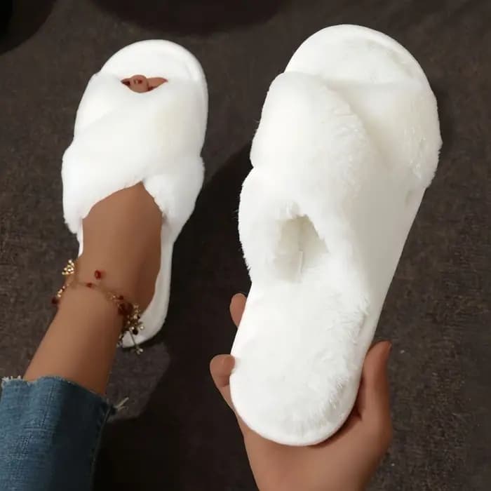 Pantoufles en peluche croisées moelleuses pour femmes