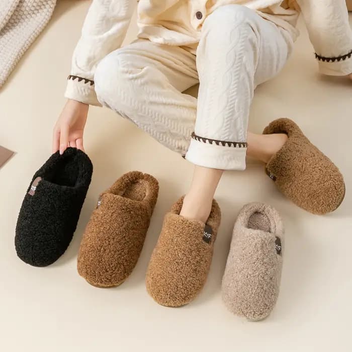 Pantoufles en fourrure confortables pour femmes