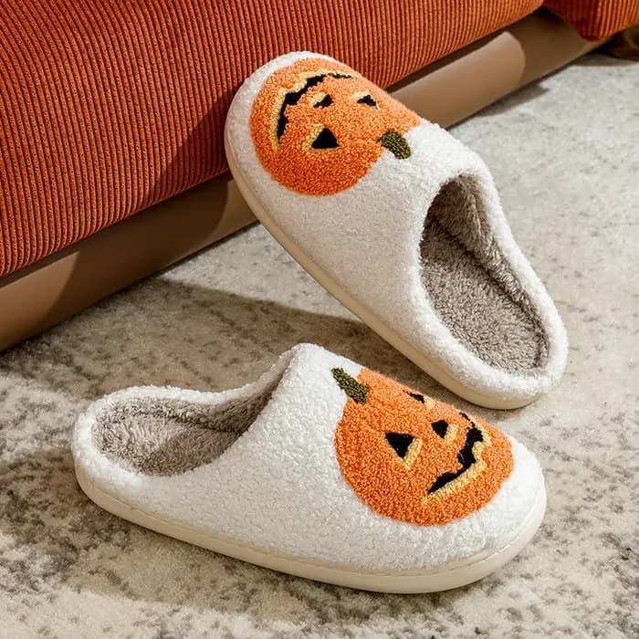 Classiques citrouille Halloween chaussons pour femmes hiver intérieur dessin animé confort maison chambre doux casual plat en peluche chaussures pour cadeau