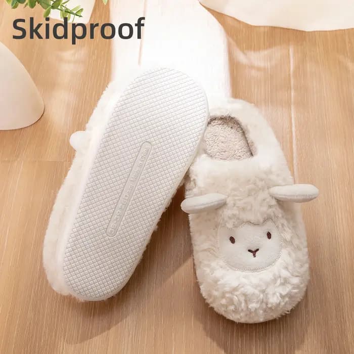 Pantoufles d'hiver en peluche de mouton de dessin animé pour femmes et hommes