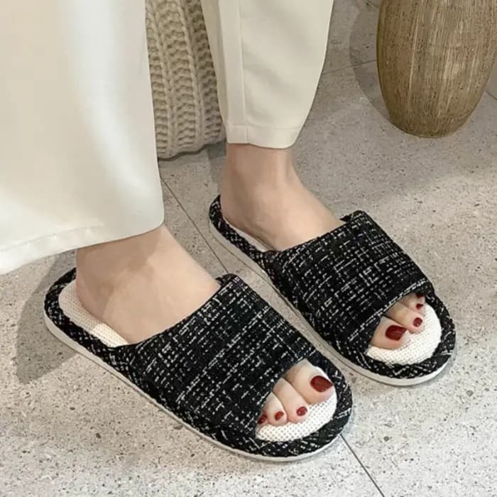 Chaussons d'intérieur légers en lin pour invités