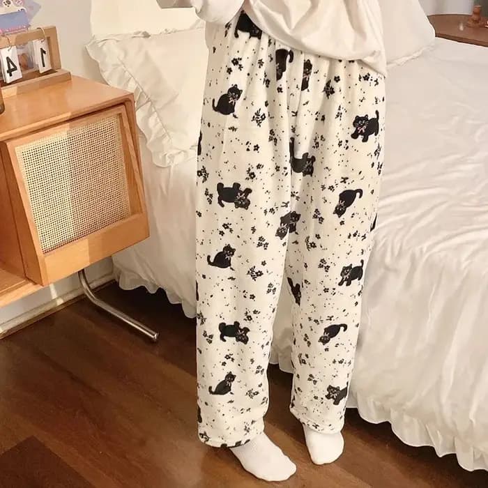 Chat noir dessin animé pyjamas pantalon Kawaii noël PJS coréen femmes hiver chaud moelleux flanelle vêtements de nuit