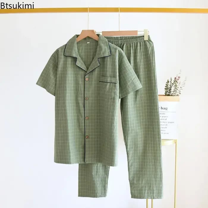 Pyjama Homme Printemps-Été 2026 – Ensemble Haut Manches Courtes et Pantalon en Coton Lavé à Carreaux Simples – Tenue d'Intérieur