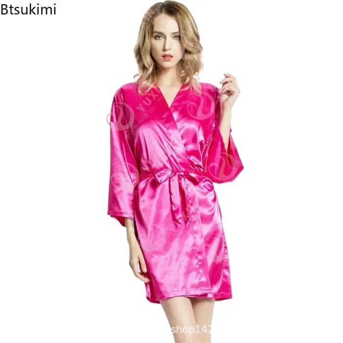 Robe de nuit courte en satin de soie pour femme