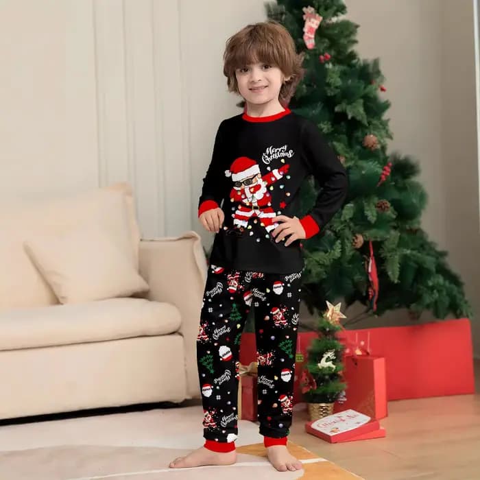 2025 nouveau pyjama de noël assorti pour la famille imprimé père noël ensemble de pyjama pour adultes et enfants vêtements de nuit doux Look de famille de noël Pjs