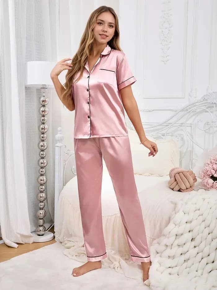 Ensemble pyjama de luxe en Satin soyeux pour femmes