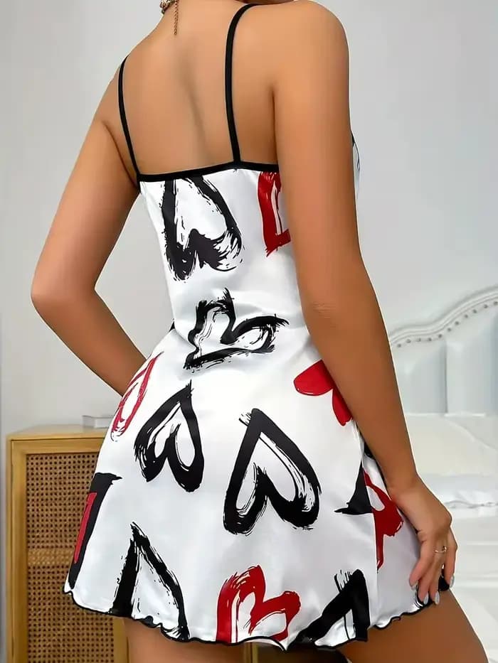 Chemise de nuit noire et blanche imprimée Love pour femmes