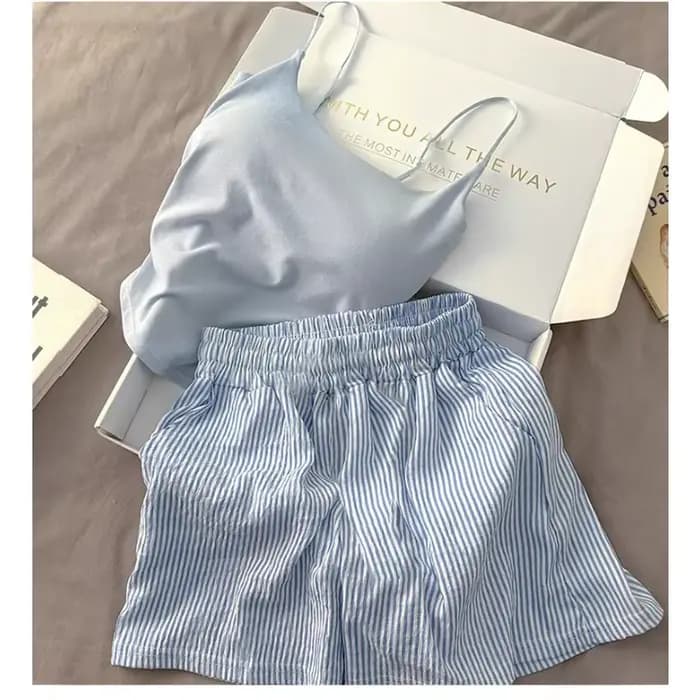 Pyjama de couleur unie avec coussinets de poitrine