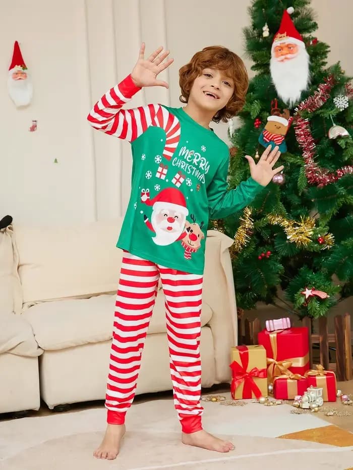 Joyeux Noël imprimé famille correspondant pyjamas ensemble dessin animé rayé vêtements de nuit adultes enfants vêtements ensembles mignon doux pyjama Look de Noël