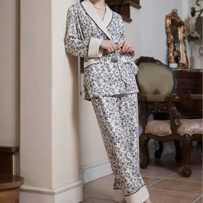 Pyjama de luxe en velours pour femme