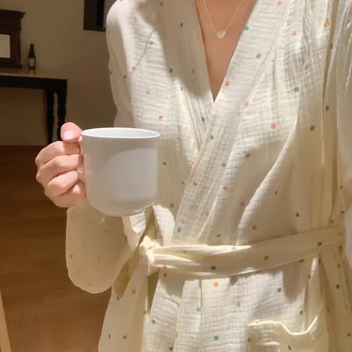 Robe de nuit simple et fraîche à imprimé pois pour femmes