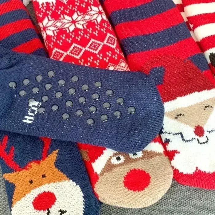 Cadeau de noël pantoufle chaussettes femmes thermique hiver chaud en peluche antidérapant poignée dormir sol chaussette courte floue moelleux femme dessin animé