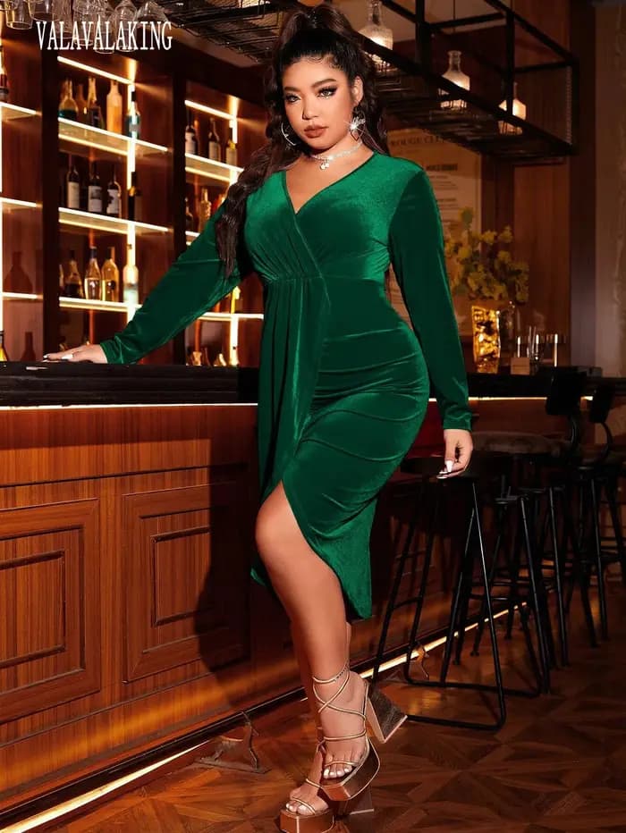 Robe mi-longue en velours vert pour femme, robe de soirée fendue à lacets, col en V, manches longues, grande taille, dame sexy, hiver, 2025