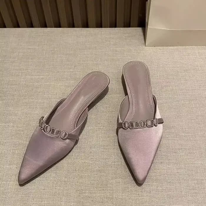 Dames pantoufles mode femmes été 2025 nouvelle femme concepteur bout fermé pointu robe Sexy tempérament Muller chaussures