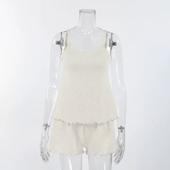 Ensemble pyjama tricoté et crocheté 2026 pour femme – Haut à fines bretelles ajouré et short – Tenue d'été légère pour la maison et le repos