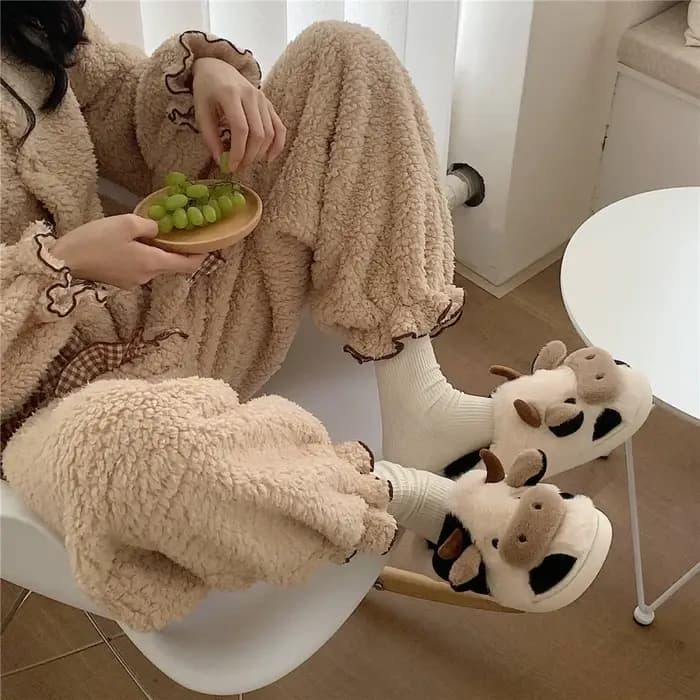 Pantoufles de vache confortables pour femmes et hommes