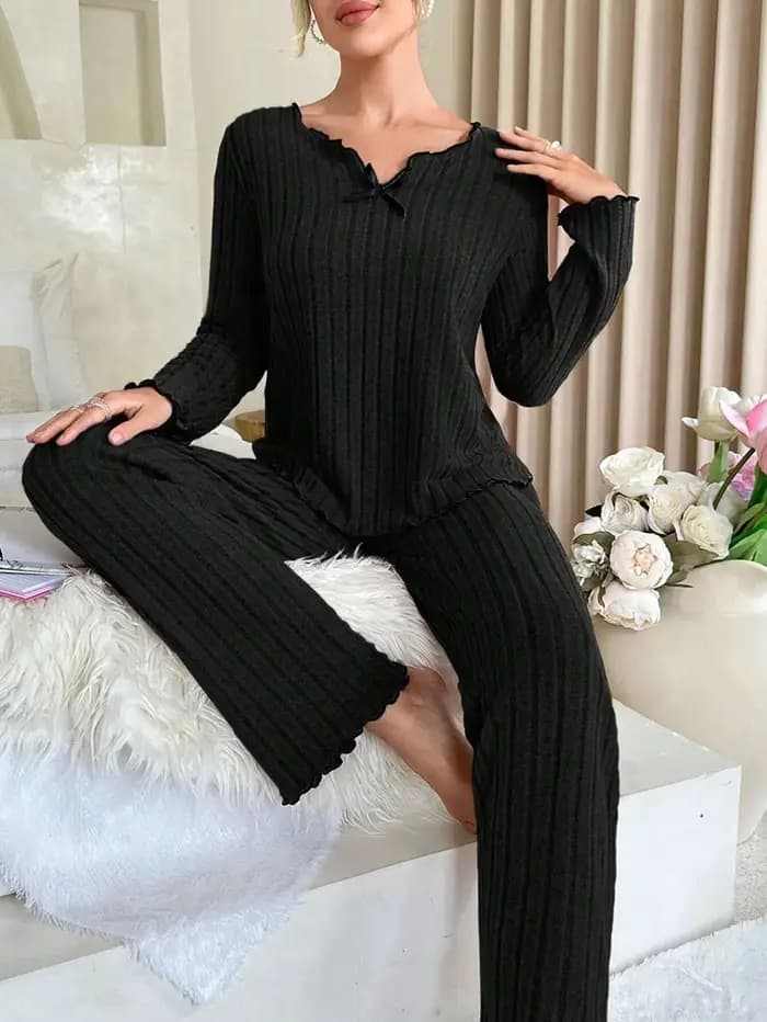 Flanelle vêtements de nuit chauds femmes pyjama décontracté ensemble à manches longues T-shirt haut et pantalon