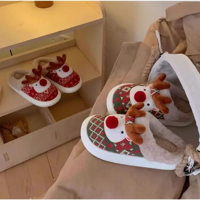 Pantoufles chaudes et moelleuses en forme de cerf de noël pour femmes