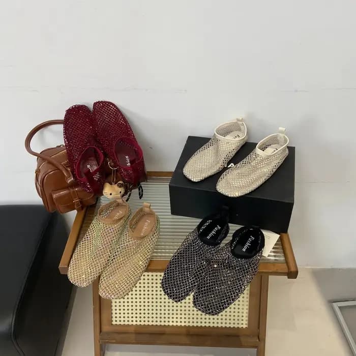Chaussures couverture orteil pantoufles diapositives décontractées grande taille Mules pour femmes 2025 carré luxe