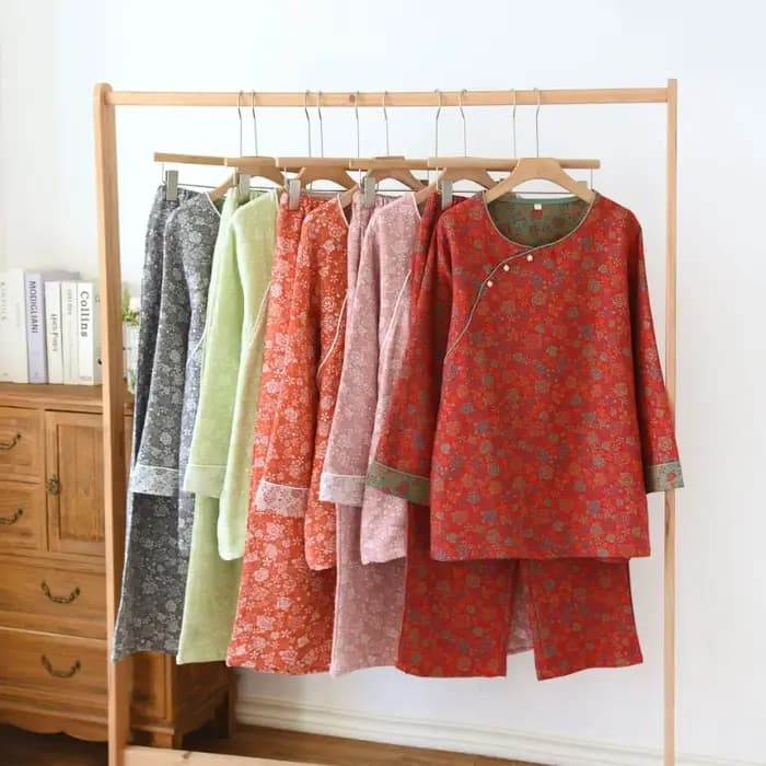 Pyjama en fil de coton teint en fil pour femme