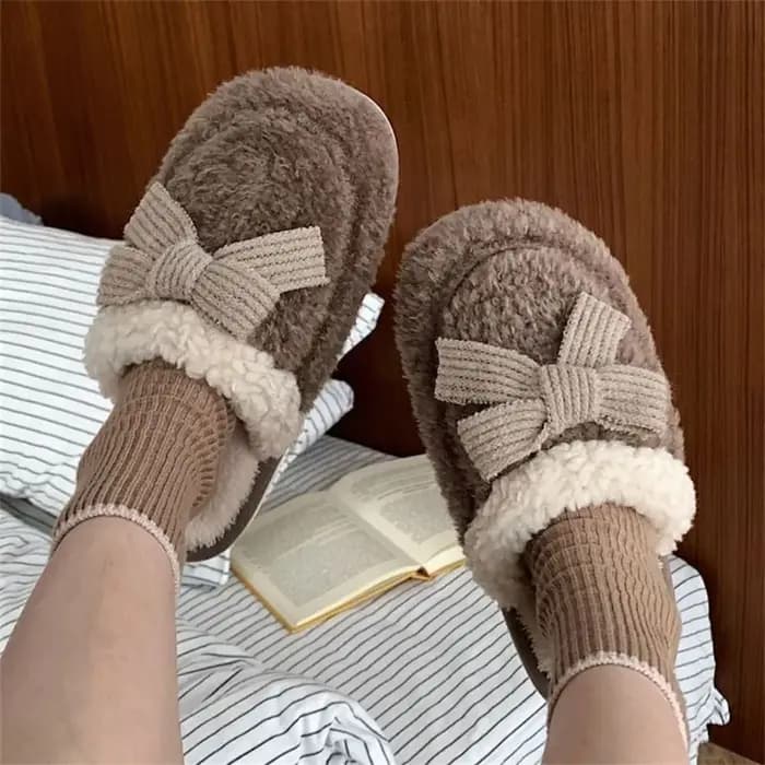 Chaussons en fourrure douce et épaisse avec nœud en forme de lettre tendance