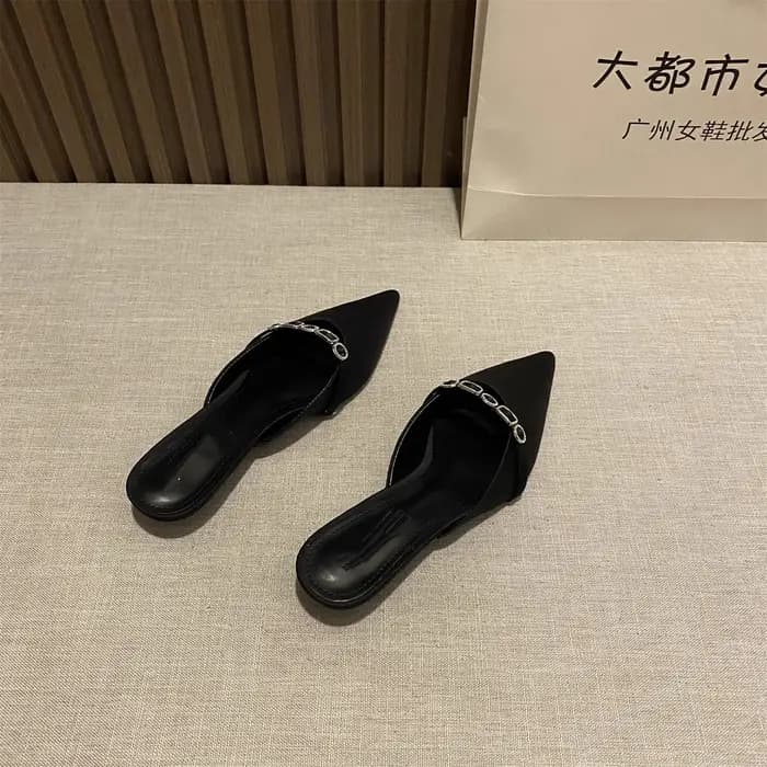 Dames pantoufles mode femmes été 2025 nouvelle femme concepteur bout fermé pointu robe Sexy tempérament Muller chaussures