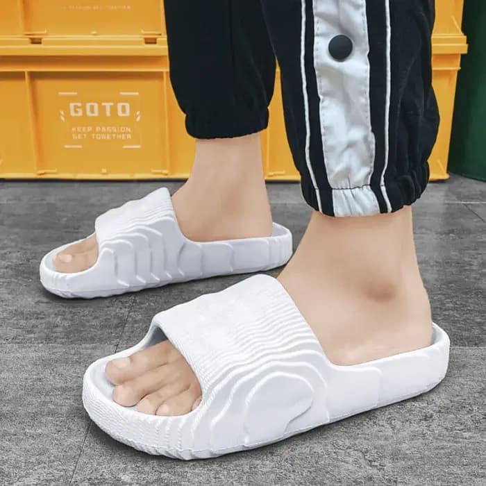 Pantoufles Souples d'Nikpour Homme et Femme