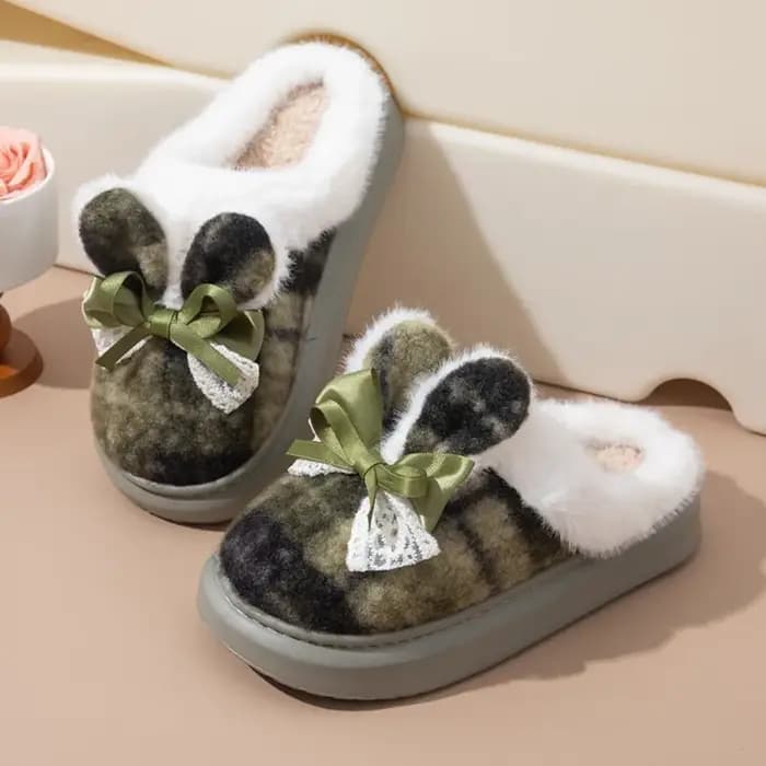Pantoufles en coton à carreaux doux avec oreilles de lapin