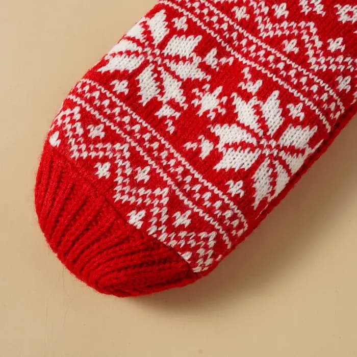 Chaussettes-pantoufles d'hiver pour femmes, doublées de polaire, motif flocon de neige de Noël, tricotées, antidérapantes, chaudes et confortables pour la maison.