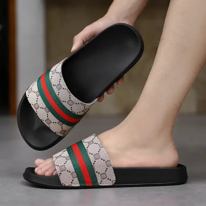 Chaussons tendance pour hommes, sandales souples, tongs décontractées pour hommes, chaussons d'été pour intérieur et extérieur