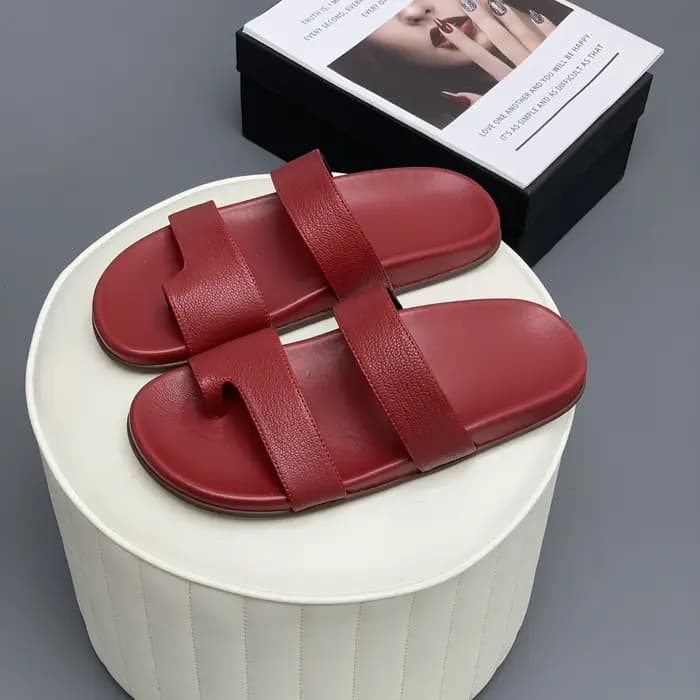 Nouvelles pantoufles XL pour femmes en cuir véritable
