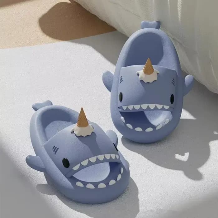 Pantoufles requin pour hommes et femmes