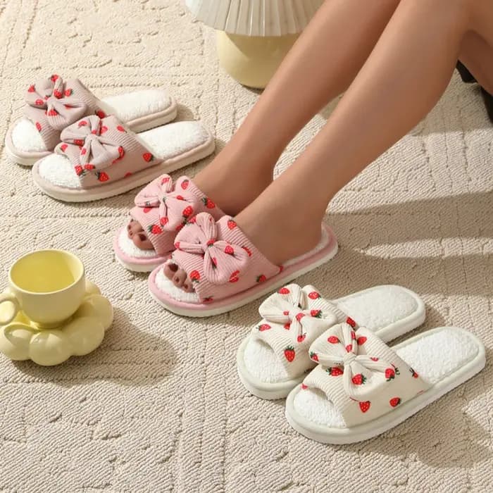 Mignon fraise nœud papillon maison pantoufles pour femmes léger plat en peluche chaussures chaudes femme hiver confort