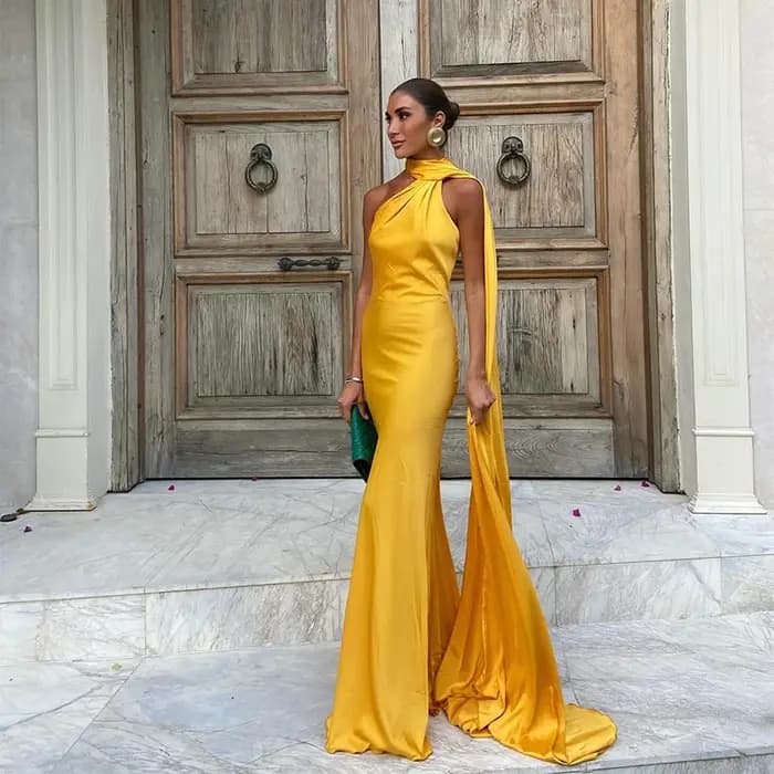 Robe longue dos nu avec ruban de satin pour femme