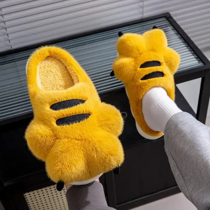 Pantoufles moelleuses de dessin animé mignon pour femmes et hommes
