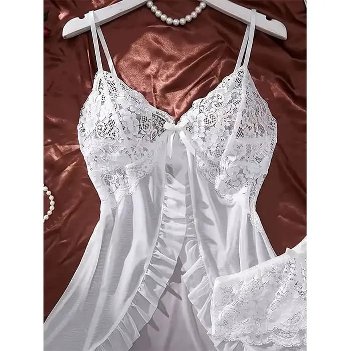 Un ensemble de chemise de nuit Ultra Sexy en Tulle
