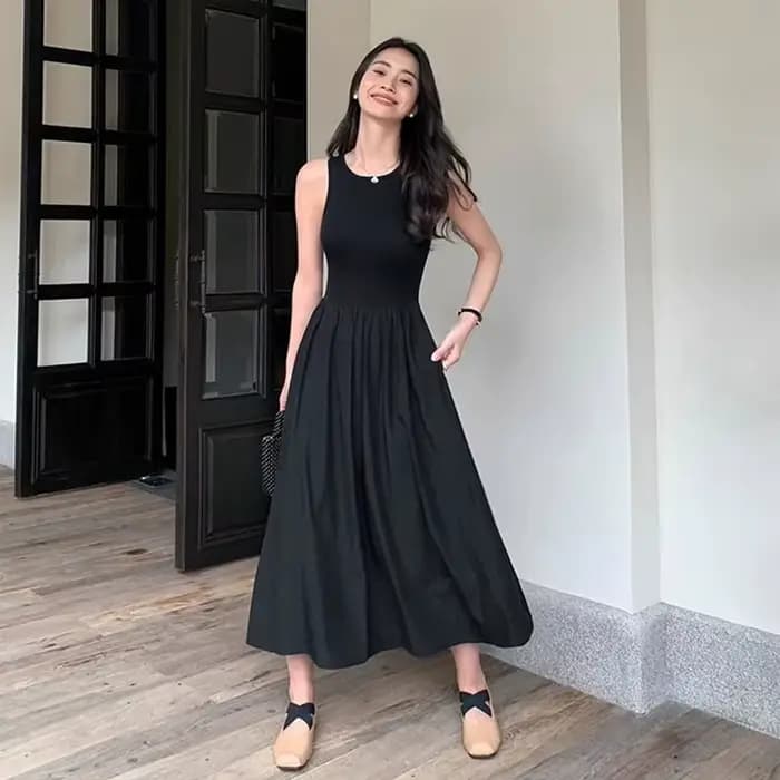 Robes longues tricotées noires pour femmes