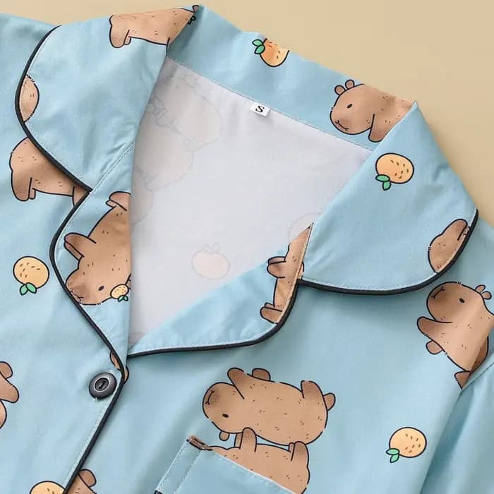 Pyjama sur le thème du Capybara bleu avec revers imprimé Animal, Short à manches courtes, vêtements