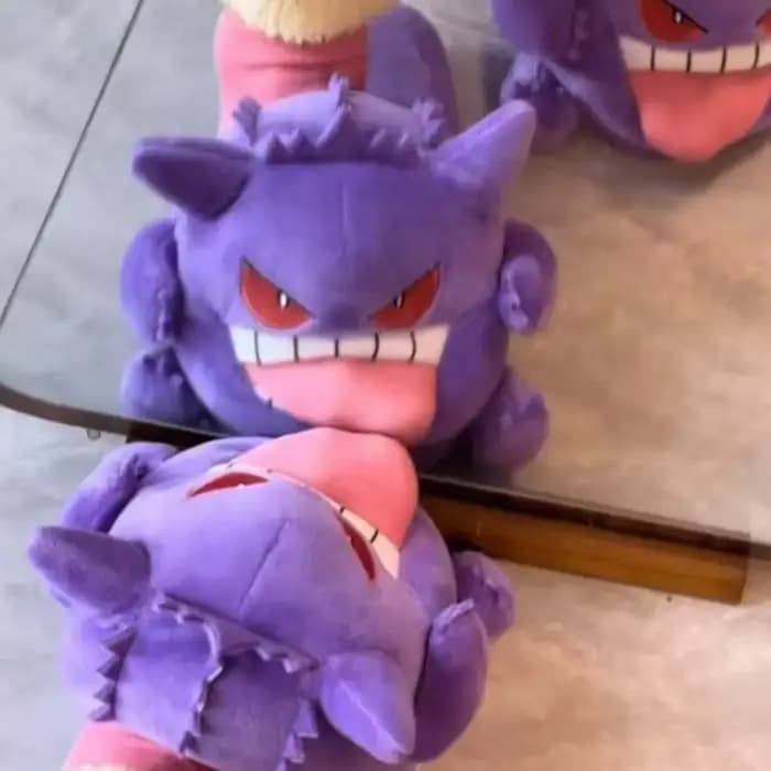 Nouvelles pantoufles en peluche Gengar