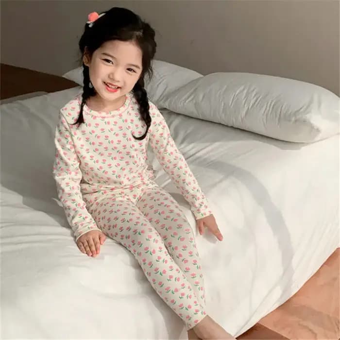 Ensemble de vêtements de maison pour enfants de 2 à 8 ans, pyjama en velours allemand à la mode, ensemble deux pièces chaud pour filles, automne et hiver