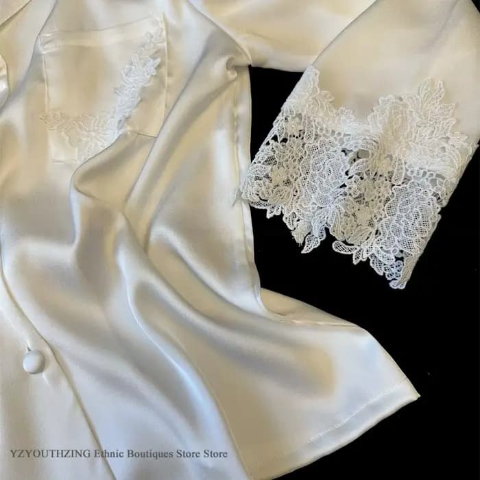 Ensemble de pyjama en dentelle de satin blanc pour femme