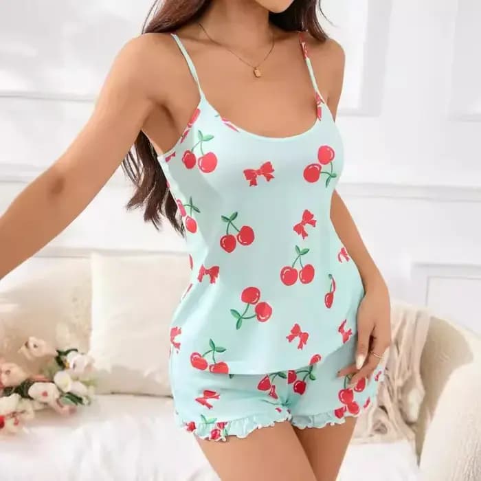 Ensemble pyjama d'été imprimé cerises pour femme – Hauts décontractés respirants à bretelles et short à volants – Tenue d'intérieur et de détente