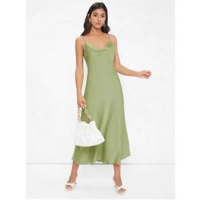 Robe longue en satin sexy pour femme avec encolure drapée