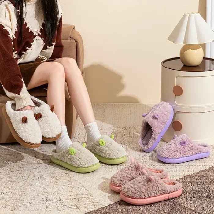 Pantoufles d'intérieur confortables et chaudes pour femmes