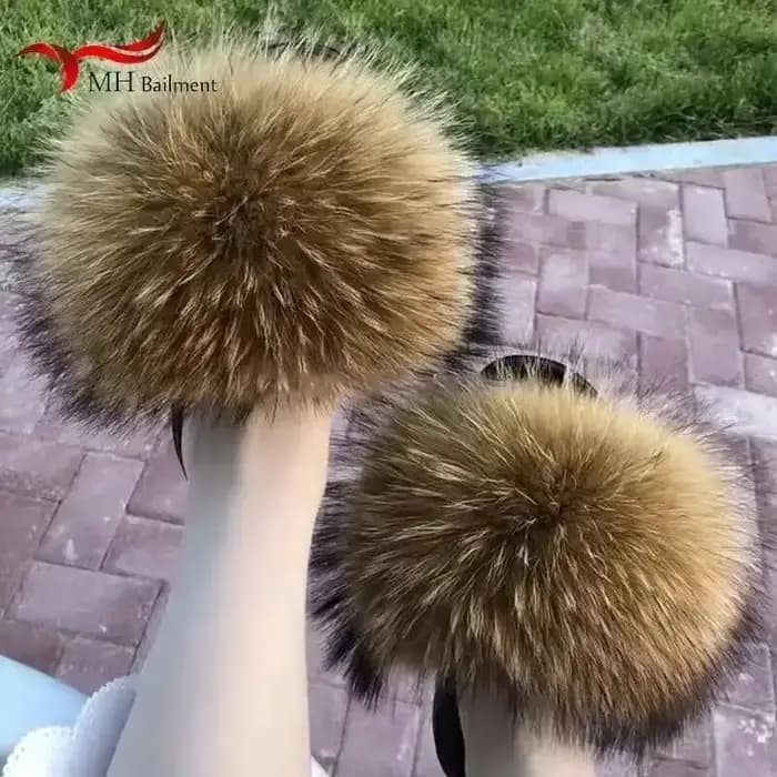 Pantoufles en vraie fourrure de raton laveur pour femmes