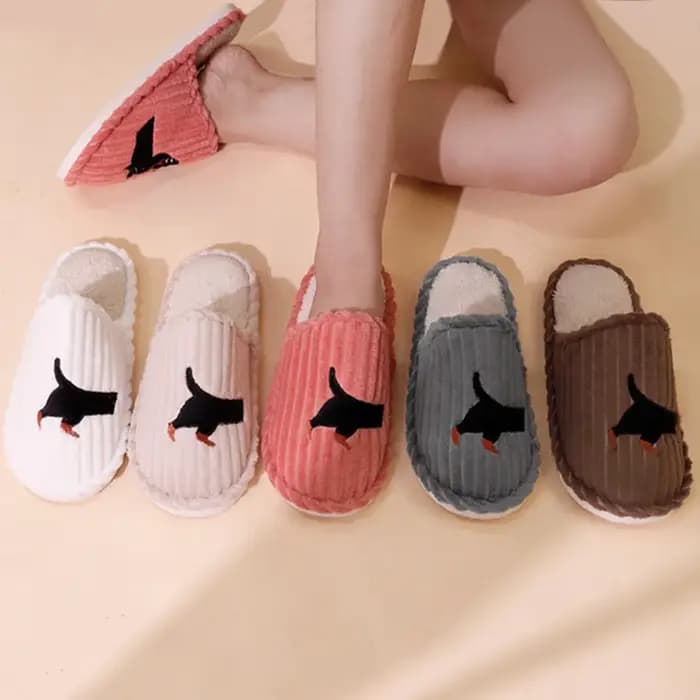 Pantoufles d'intérieur à motif de chien de dessin animé pour femmes