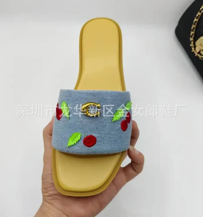 Sandales plates Kouja pour femmes
