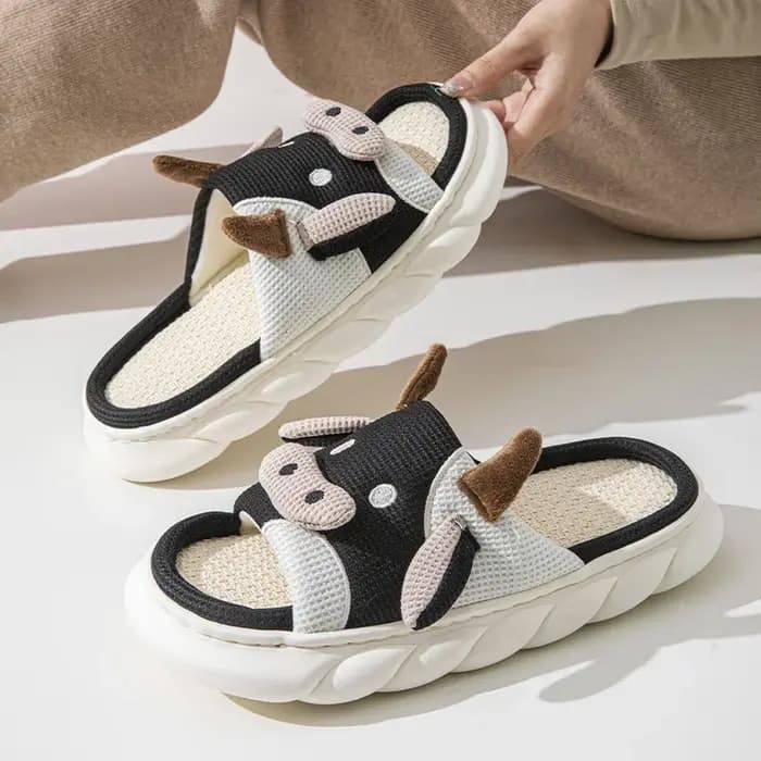 Mignonnes pantoufles en forme de vache pour femmes et hommes