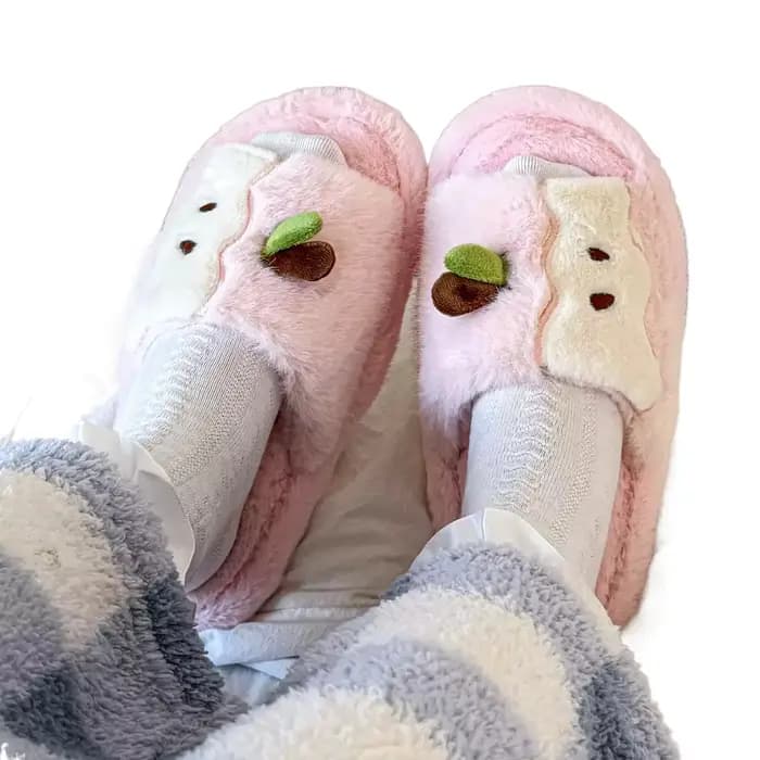 Nouveau mignon pomme femmes pantoufles hiver dessin animé en peluche chaud épais chaussures de sol fond souple maison chaussures antidérapantes homme famille tongs